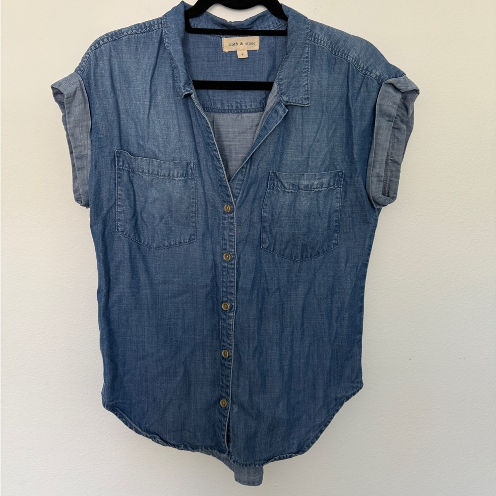Cloth & Stone Demi chambray top size small